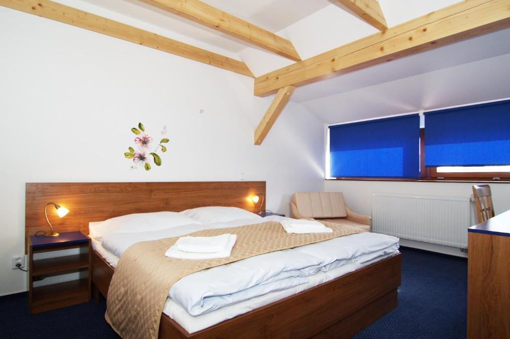 Hotel Pod Sluncem Třebíz 외부 사진