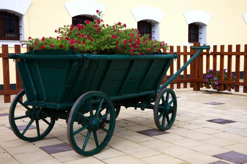 Hotel Pod Sluncem Třebíz 외부 사진